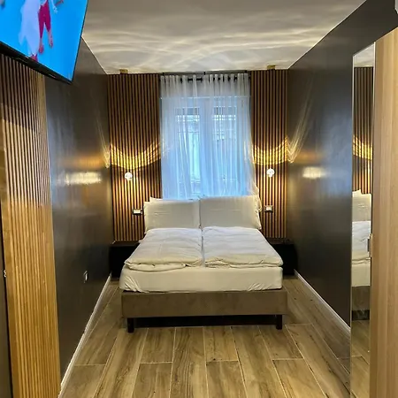 Trento Best Home Pensión 3*